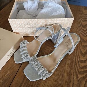 Silver Jewel Badgley Mischka Rita Bejeweled Strap Block Heel Women's 10